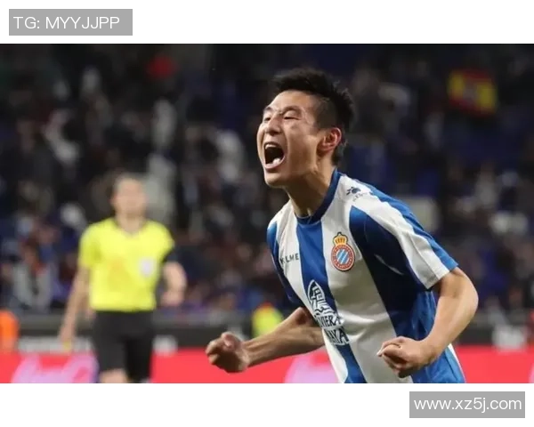 《绿茵场上的逆袭之路中级球星如何超越极限成就传奇》 《绿茵场上的逆袭之路中级球星如何超越极限成就传奇》